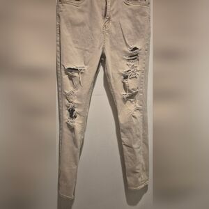 Distressed Beige Skinny Jeans